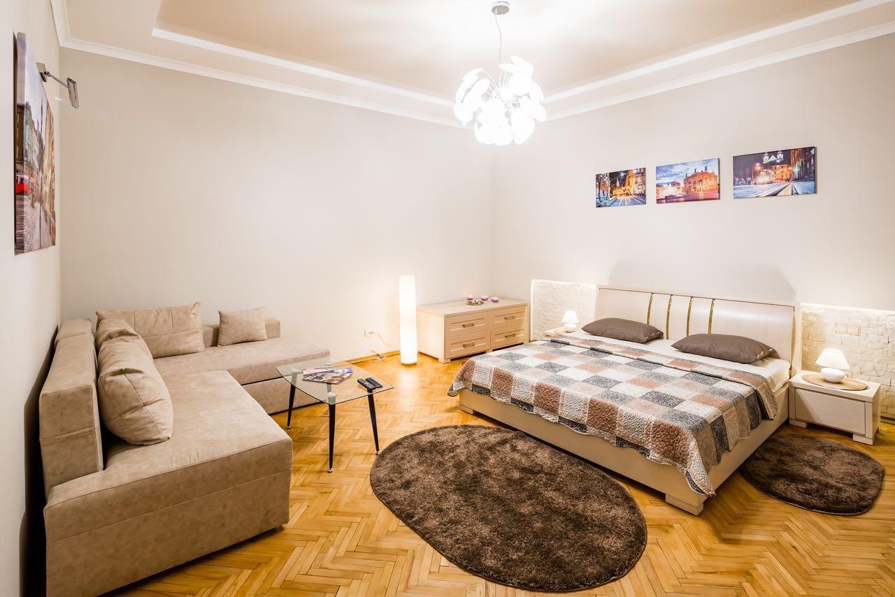 Onlviv Apartments Teatralna 23 Екстер'єр фото